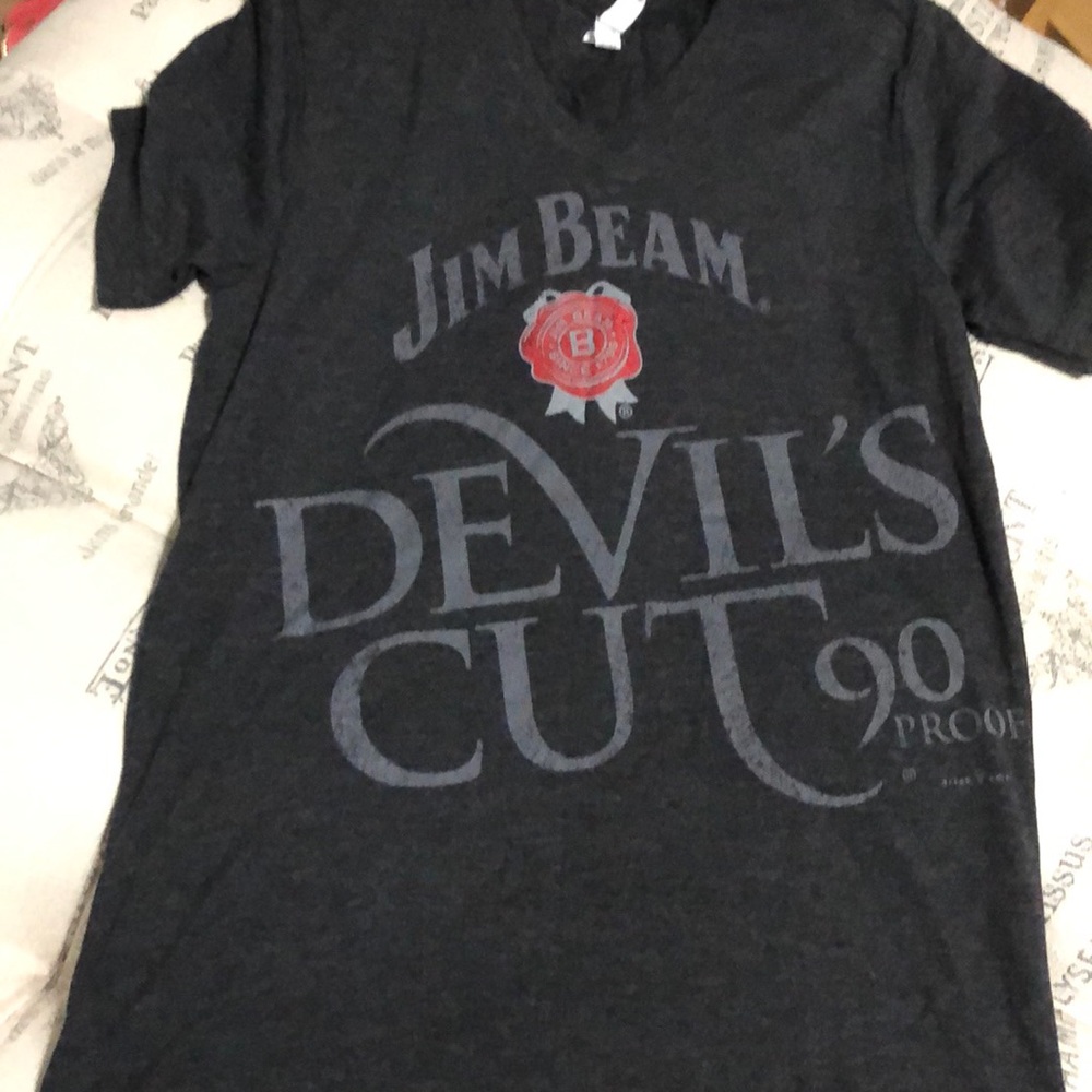 Jim Beam gray v-neck tee size small - Picture 3 of 4